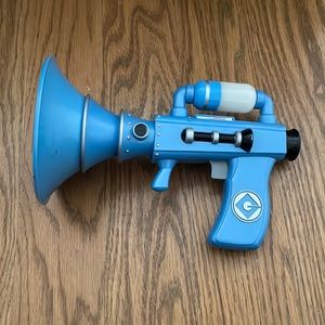 ⭐️BOGO⭐️ - DESPICABLE ME GUN